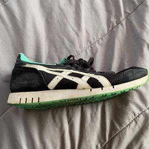 Onitsuka Tiger by ASICS DN315 Black, White, and Green Men’s size 9.5